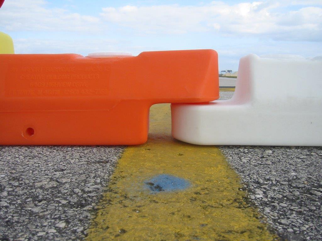 Neubert. 8ft Airport Low-Profile Barricade (White)